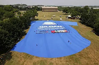 największa niebieska koszulka największa koszulka