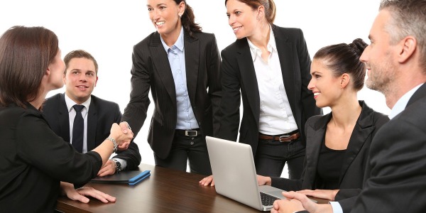 Co kupić na pożegnanie w pracy?