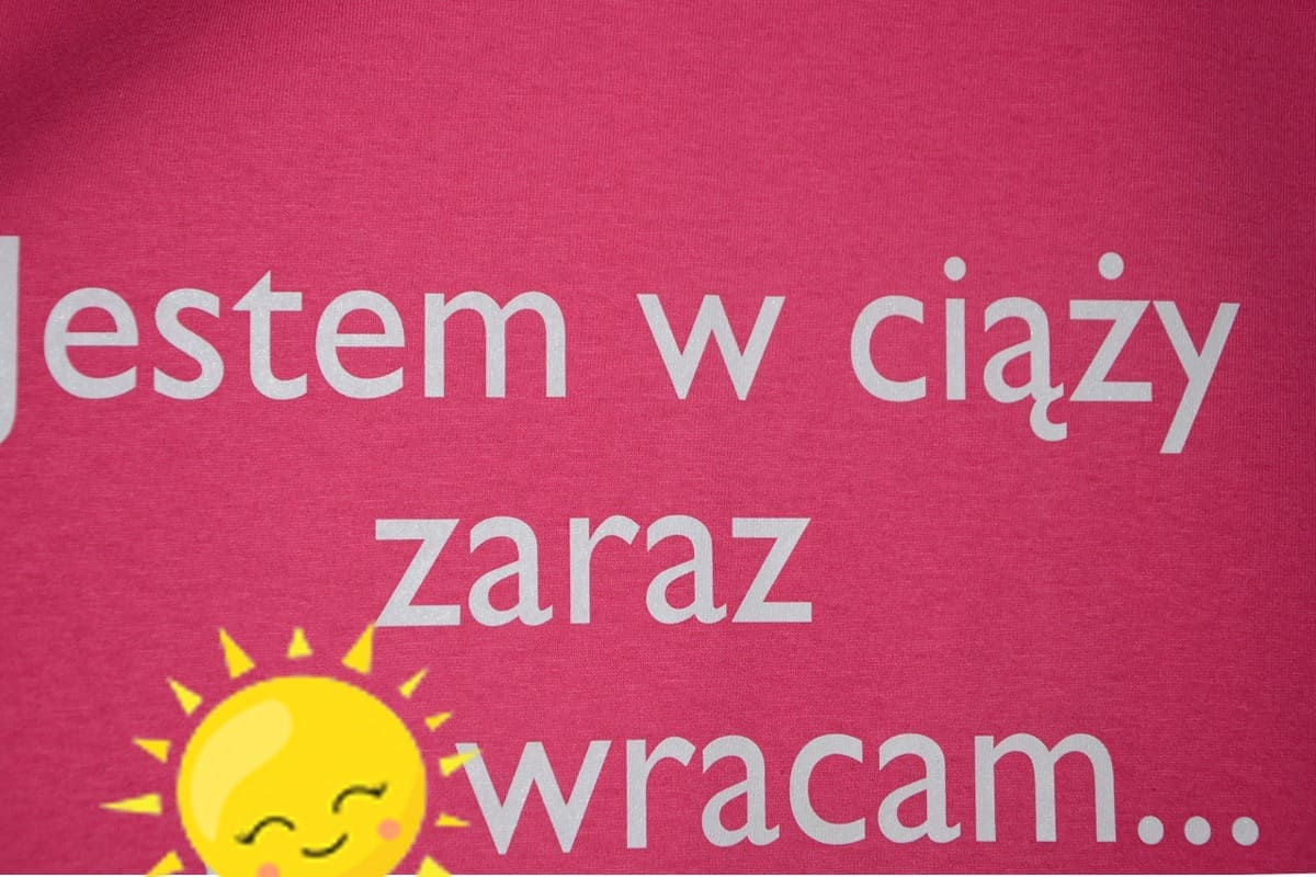 Baby on board. Koszulki ciążowe dla przyszłej mamy. 